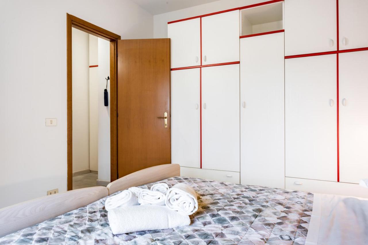 Luni Mare Modern Balcony Flat Appartement Marinella di Sarzana Buitenkant foto