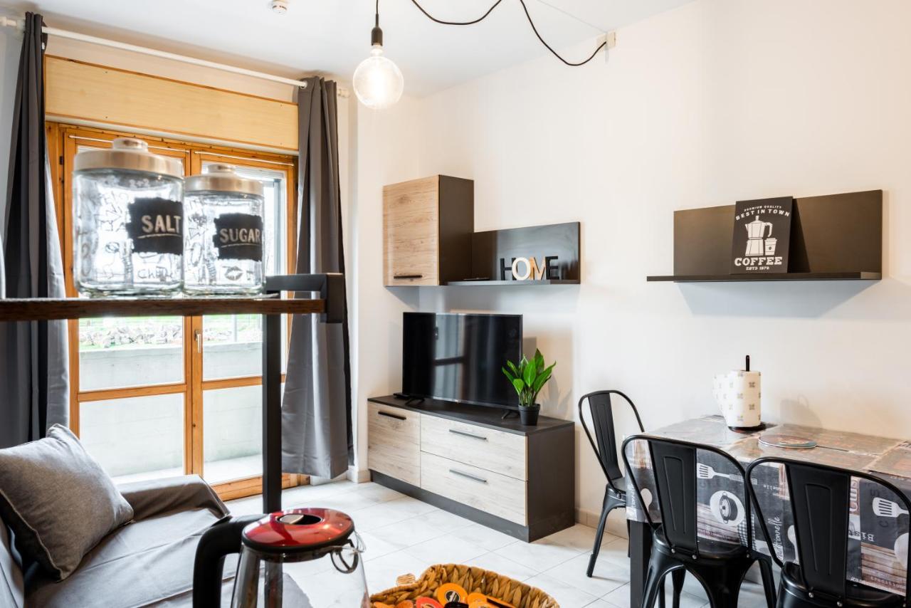 Luni Mare Modern Balcony Flat Appartement Marinella di Sarzana Buitenkant foto